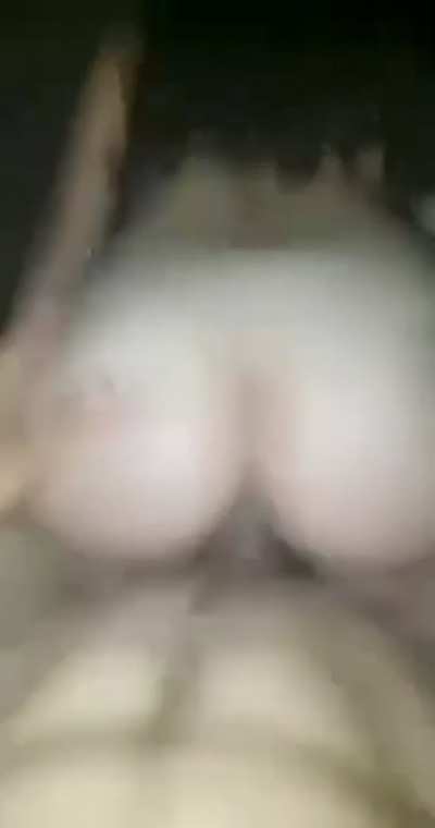 Mi esposa me la monta muy rico