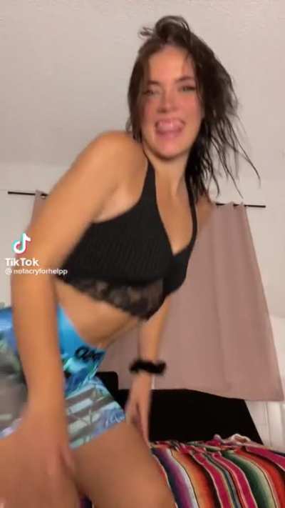 DAILY TWERK COMPILATION