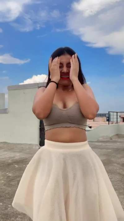 her boobs shakes more then a 🍌 Shake