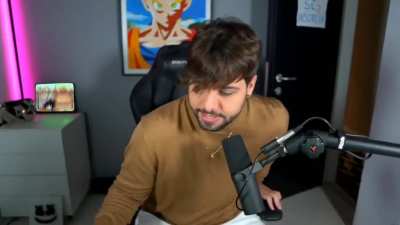 um dossi&ecirc; necess&aacute;rio: