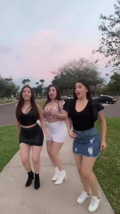 Que buenotas est&aacute;s 3 Hermanas Culonas 🤤🍆💦🍑🍑
