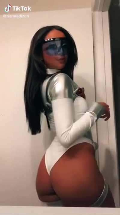 Who doesn&rsquo;t love Halloween sluts