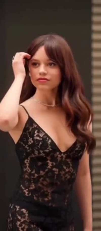 Jenna Ortega 🔥