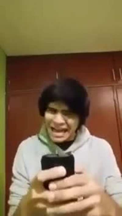 :v