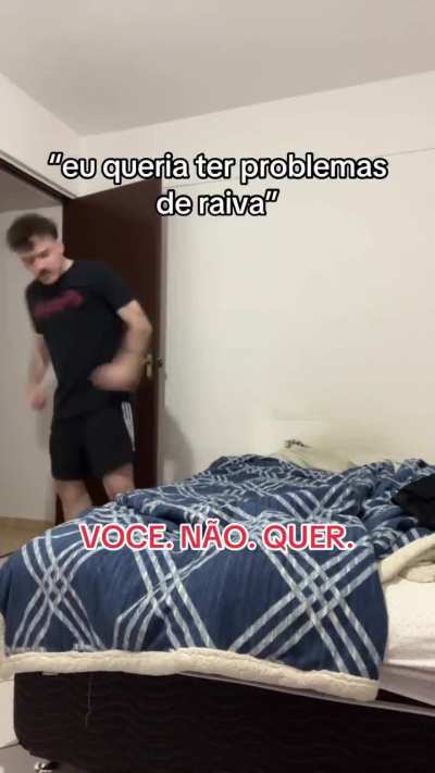 Deve ser um peso ter isso