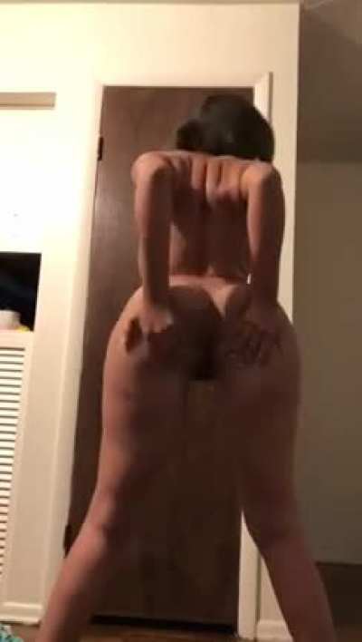 Strip twerk
