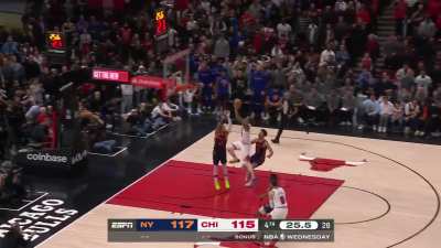 [Highlight] DeRozan with the clutch layup in transition to tie the game