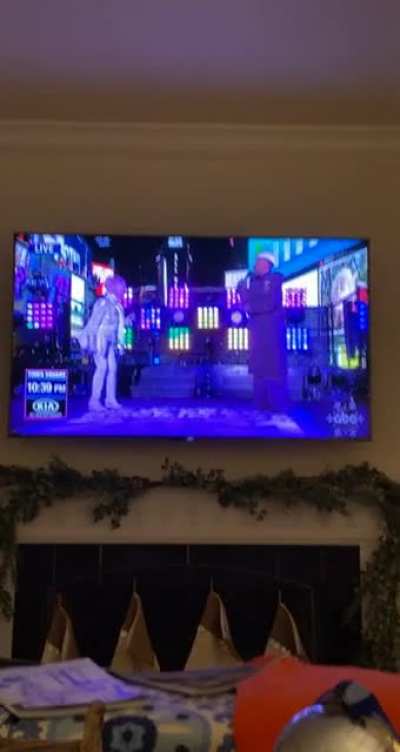 My dad&rsquo;s reaction to Cyndi Lauper&rsquo;s NYE performance