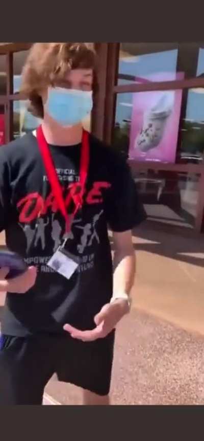 Antimasker gets owned