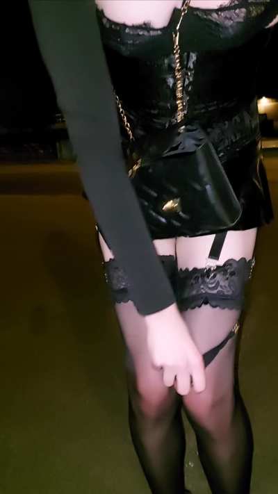 Watch me struggle to take off my panties!!! 🫣