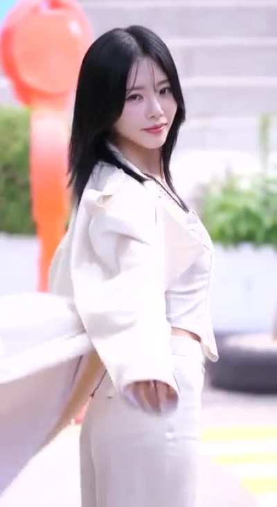 JiU (Dreamcatcher)