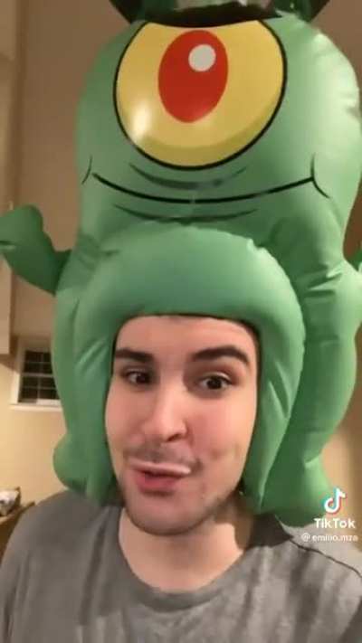 plankton finds a new type of treasure