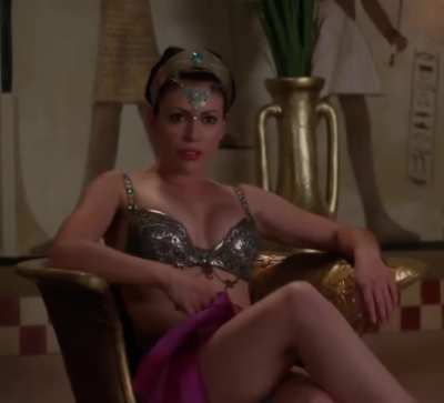 Alyssa milano