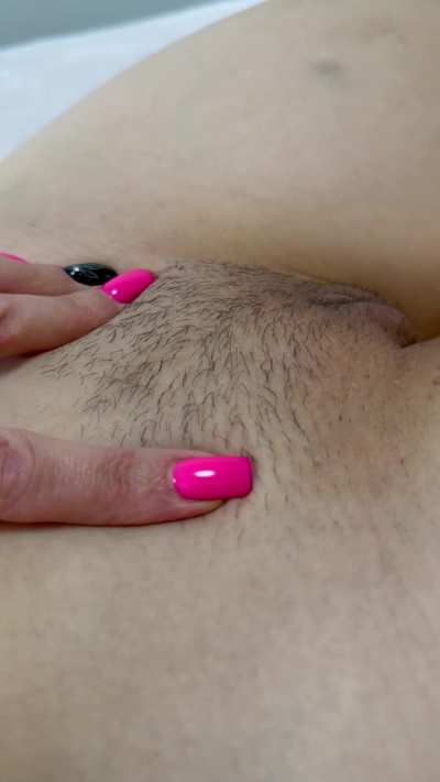 My unshaven mounds of Venus