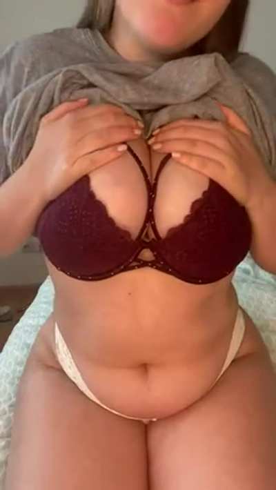 Kinda insecure about my chubby body... am i fuckable?