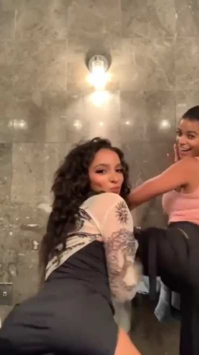 The Definitive Tinashe Twerk Compilation