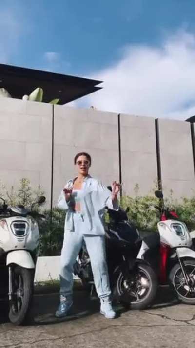 Yassi Pressman