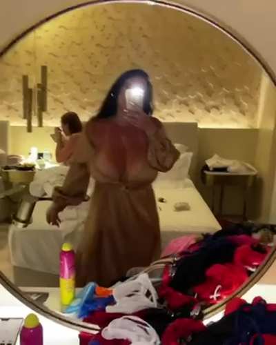 Too big for her dress