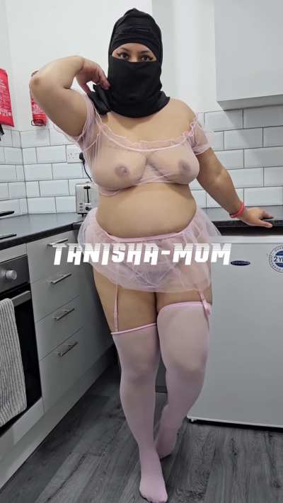Big fat hijabi ass