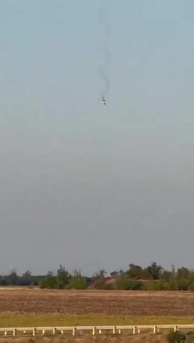 The commander of the Air Force of Ukraine Petro Oleschuk has just published this video of the "Shaheed" intercepted this early morning. He also asked everyone to remember that even after successfully intercepting enemy missiles and attack drones can still