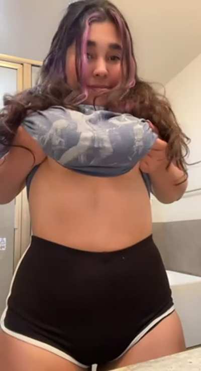 I’m heavy but would you let me sit on your face until I cum?