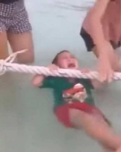 I'M SINKING!