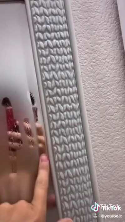 Miren lo que encontr&eacute; en el ba&ntilde;o