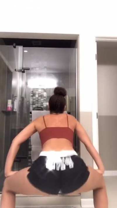 Tik tok.