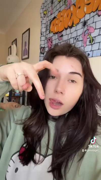 @ghostzgirl_