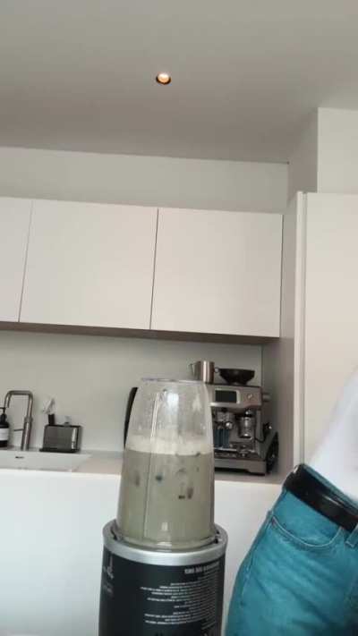 tiktok journal - "Breakfast smootie LFG" - November 2024