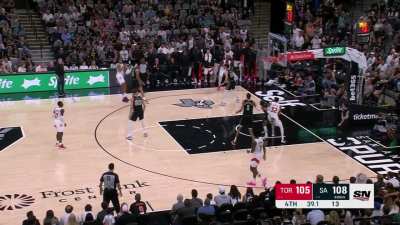 [Highlight] Scottie Barnes hits the stepback 3 to tie the game!