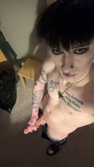Would you let a 6&rsquo;1 goth dick you down?