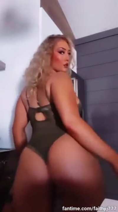 Nikkita Lyons