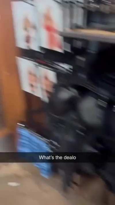 I'd scream too