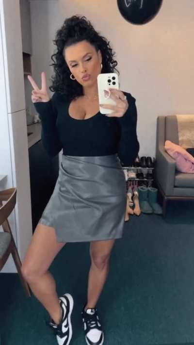 ✌🏽