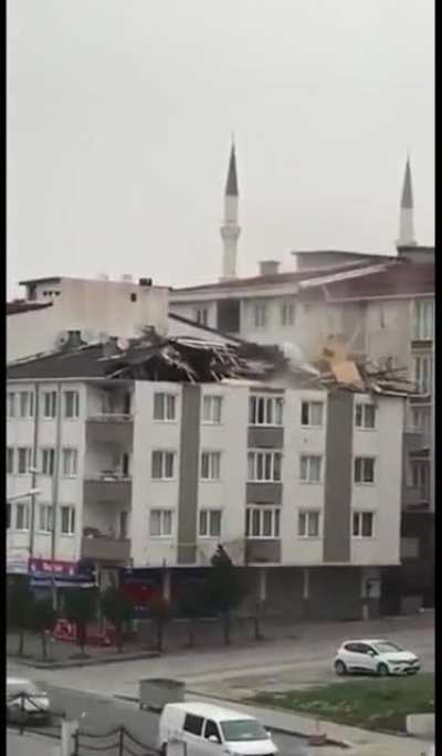 Ураган в Стамбуле сегодня