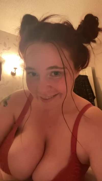 Trying a new hair style (20, British)