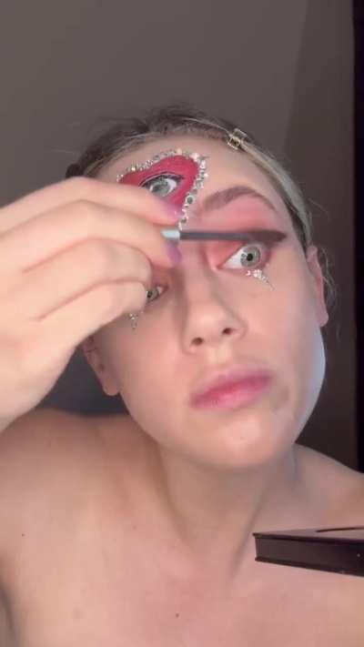A Lovely IG Halloween Makeup Tutorial - 2024-10-27
