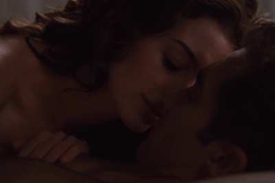 Anne Hathaway in Love &amp;amp; Other Drugs
