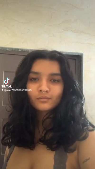 She bushy? Indian