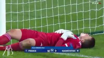Женский футбол с красивым матом (звук)