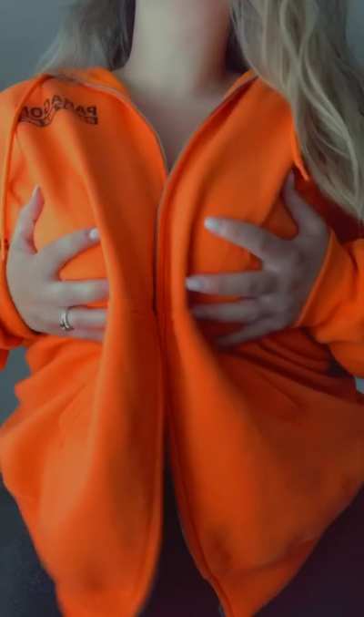 Imagine my tits bouncing while you fuck me 😈 [Drop] [OC]