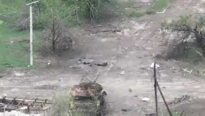 2 russians died from IED on the road, April 2024