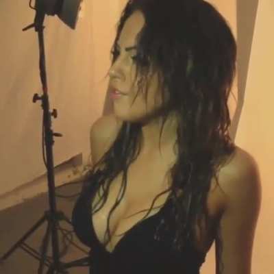 Elizabeth Gillies