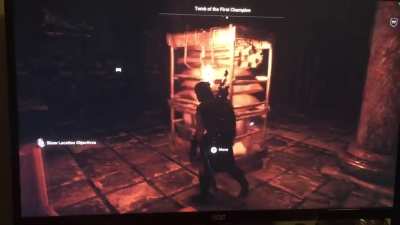 [AC:Odyssey] It gets lonely in treasure tombs, so I guess the shelves can&rsquo;t help but get excited when there are visitors