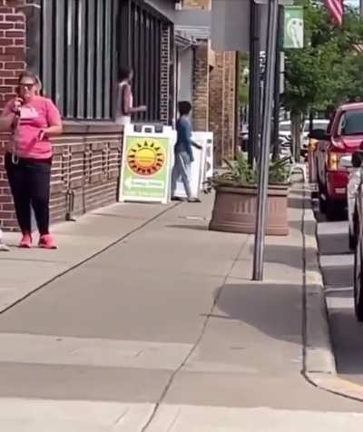 Man confronts woman for leaving her baby on concrete