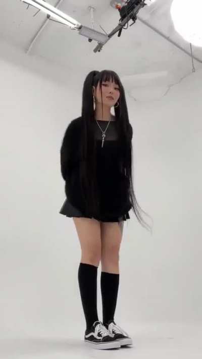 Bella thighs