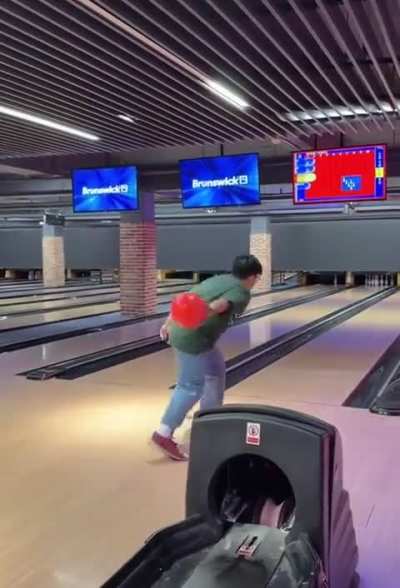 BowlingDisaster.mp4