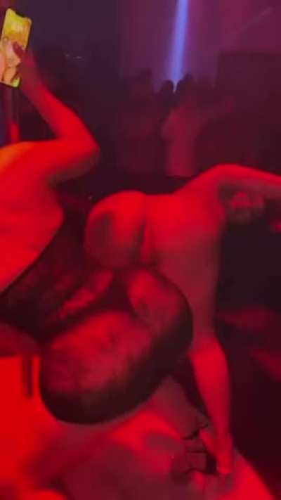 Its not a wardrobe malfunction if you wanna show it off&hellip;