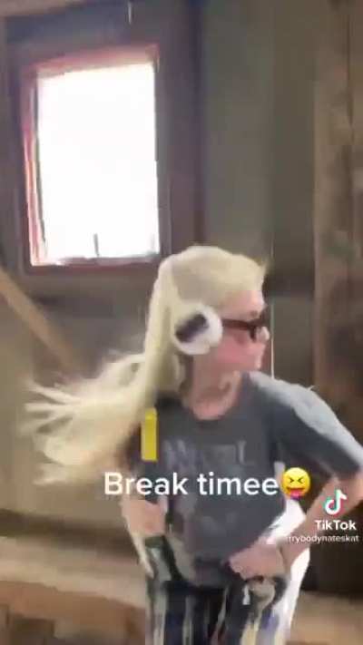 Me playing janass top after getting auto filled and not knowing what to do 😍😍😍